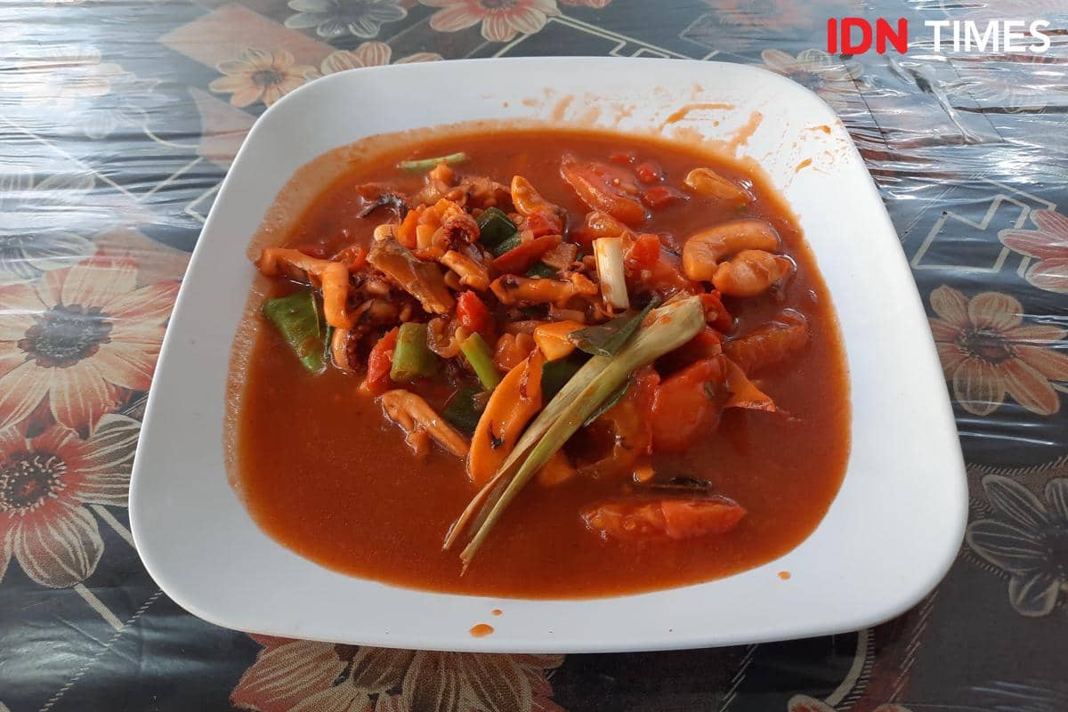Cumi asam pedas
