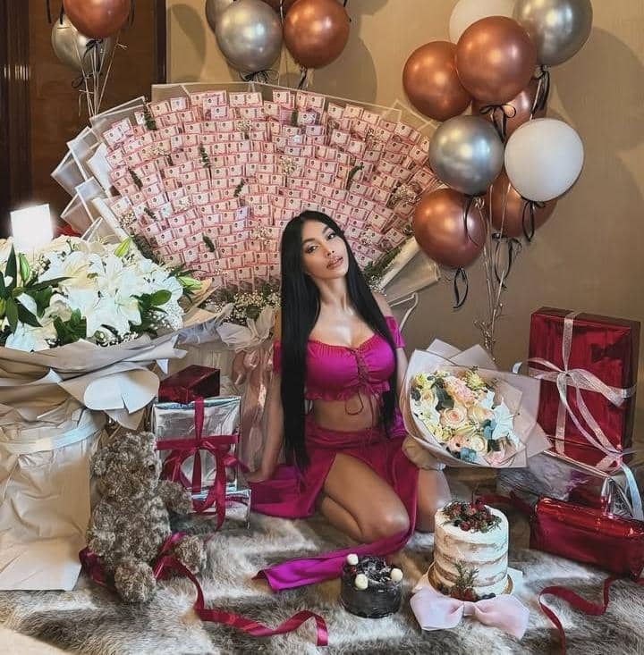 Denada Rayakan ultah ke-47