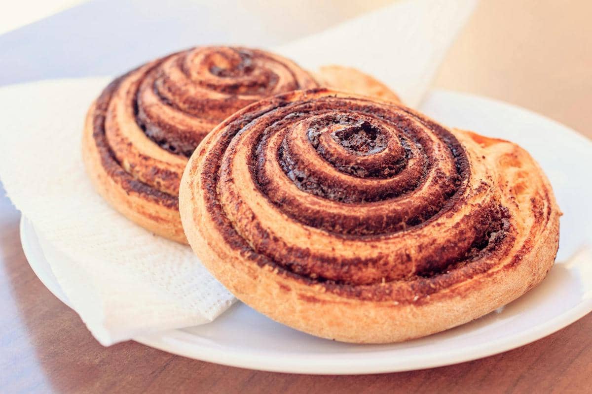 ilustrasi cinnamon roll