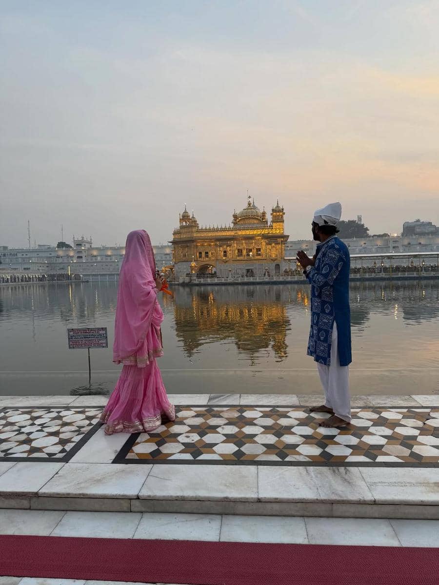 Arti Singh dan suami