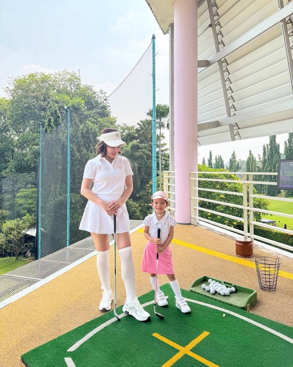 Mix and Match White Outfit ala Shandy Aulia