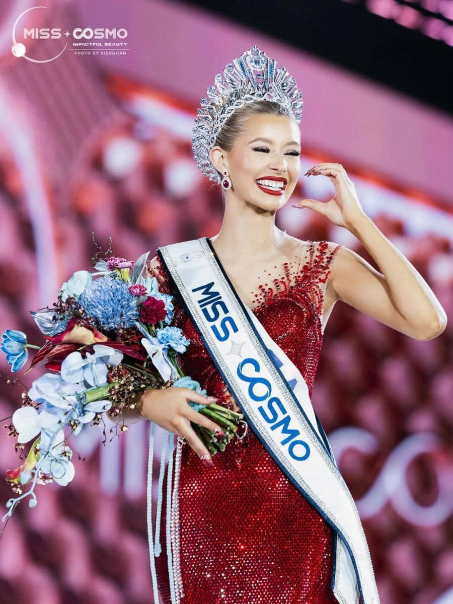 Potret Penobatan Miss Cosmo 2025 Yolina Lindquist