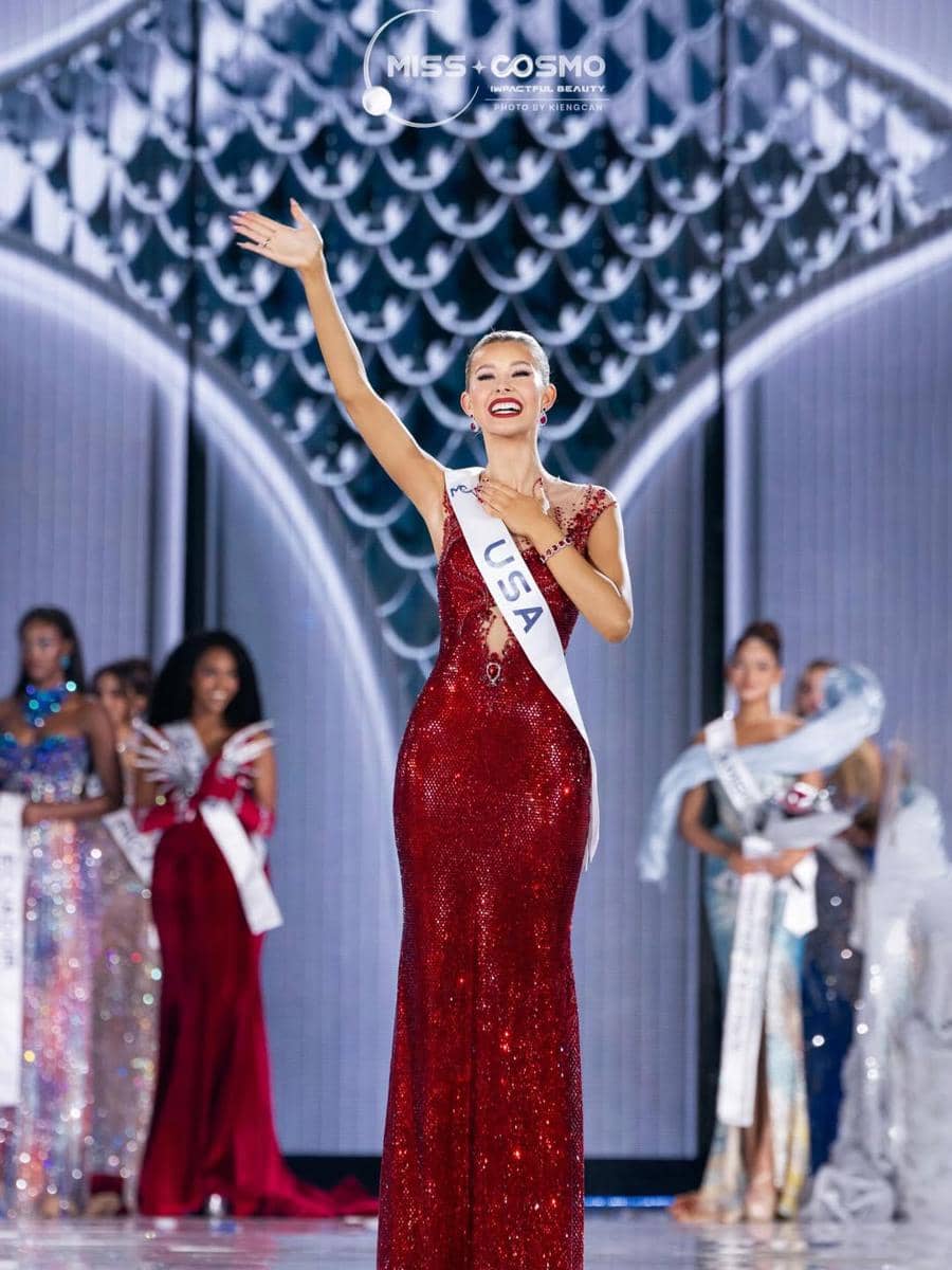 Potret Penobatan Miss Cosmo 2025 Yolina Lindquist