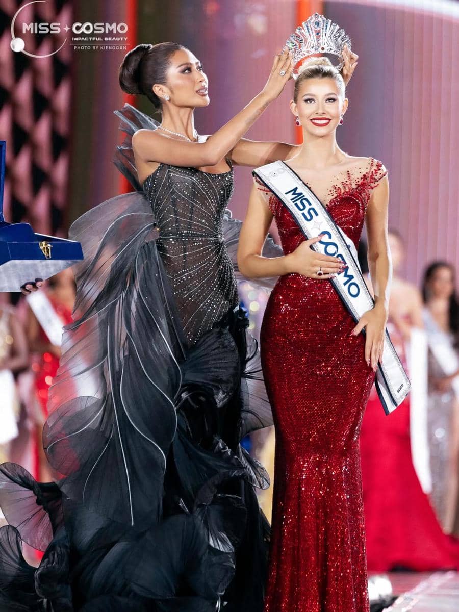Potret Penobatan Miss Cosmo 2025 Yolina Lindquist