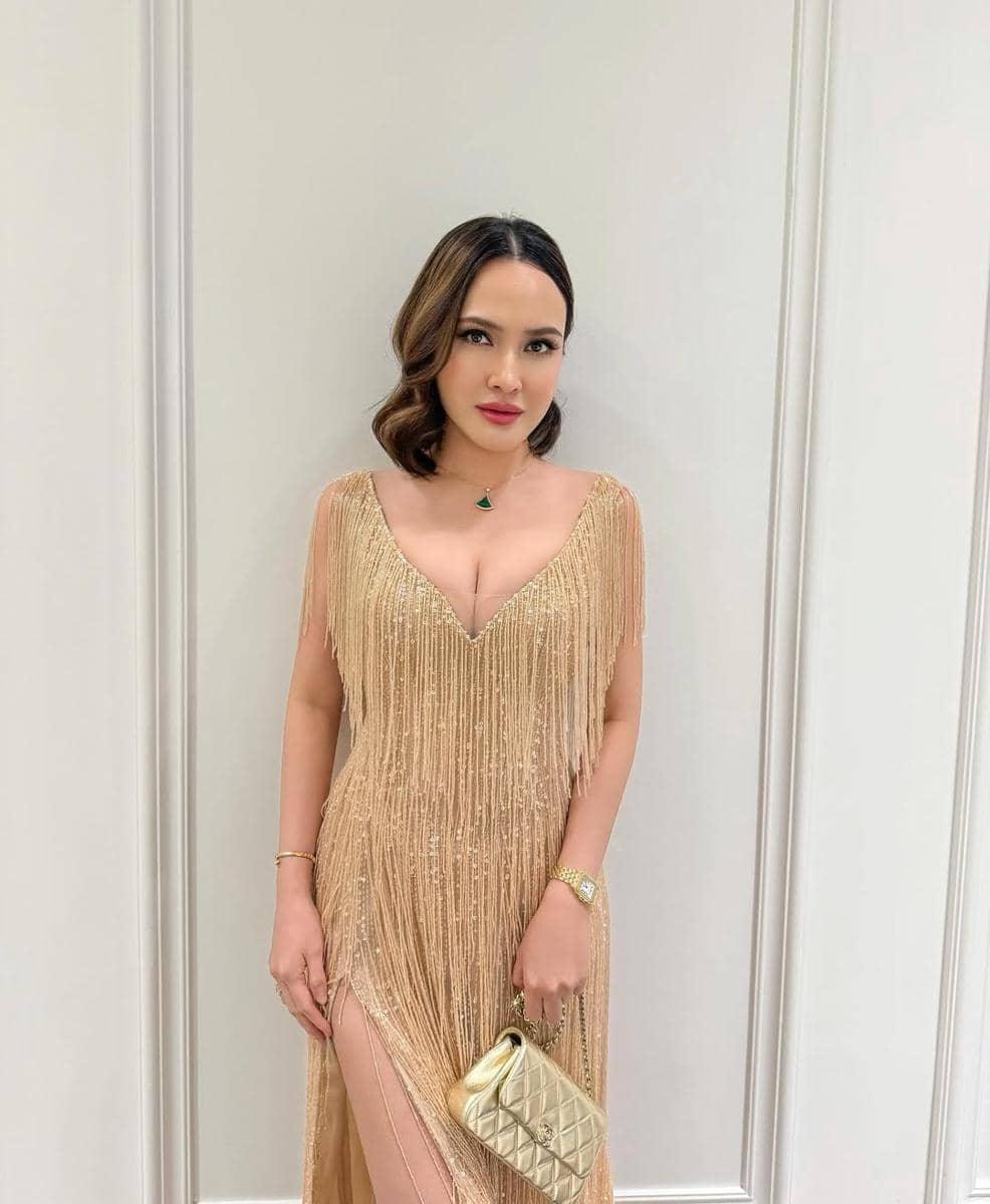 gaya makeup kondangan ala Shandy Aulia