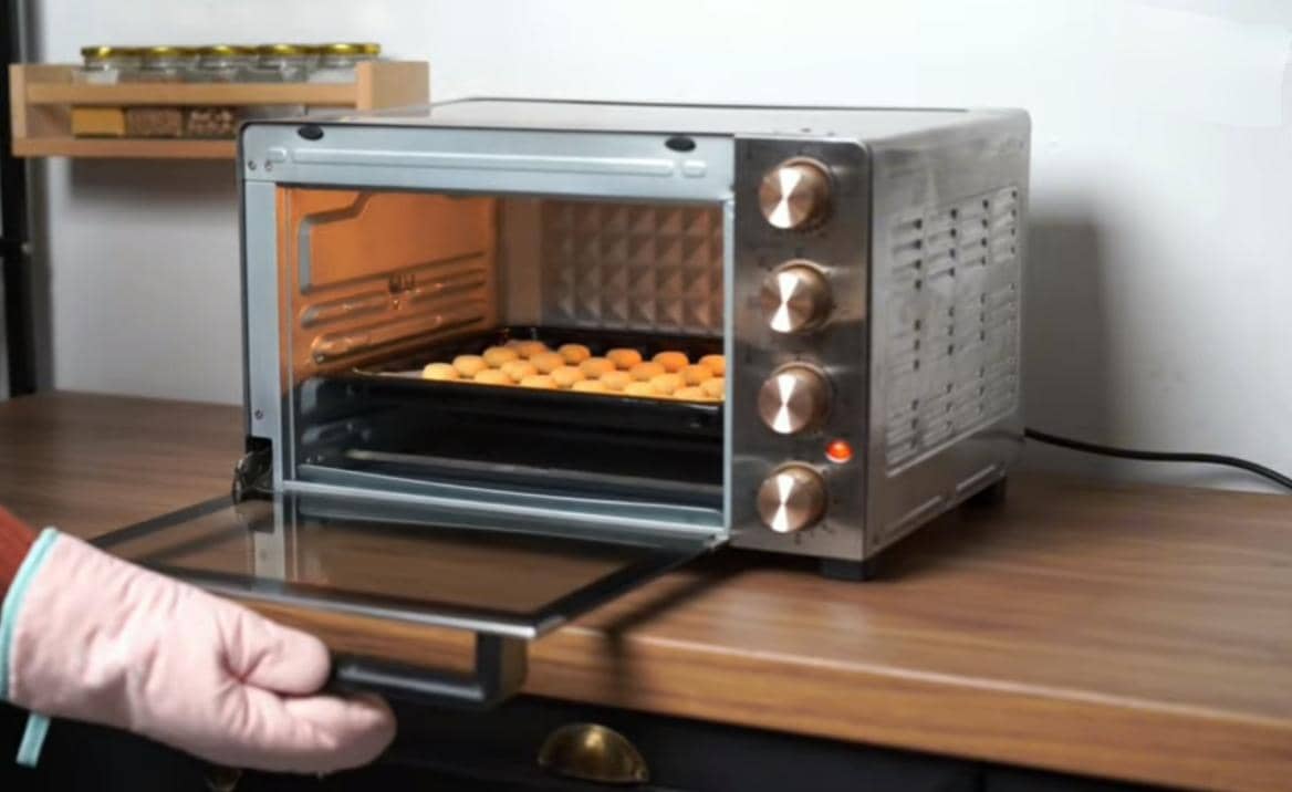 ilustrasi memanggang bomboloni cookies