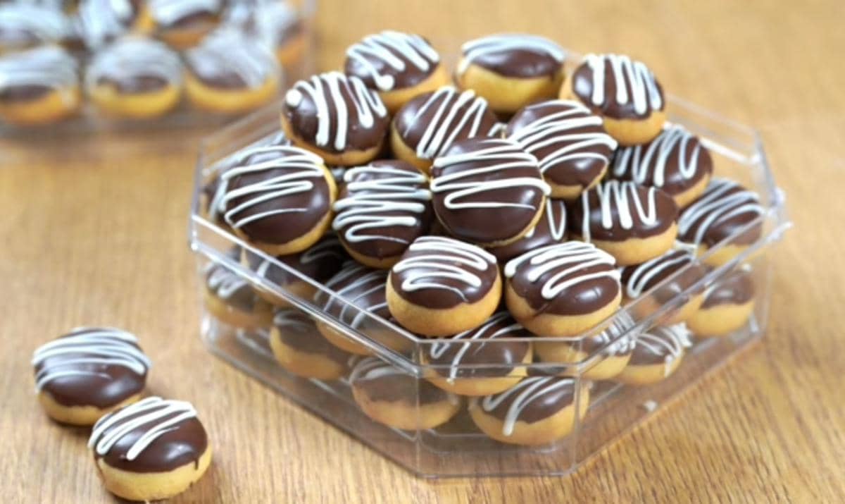 ilustrasi bomboloni mini cookies 