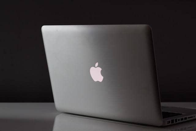 ilustrasi MacBook