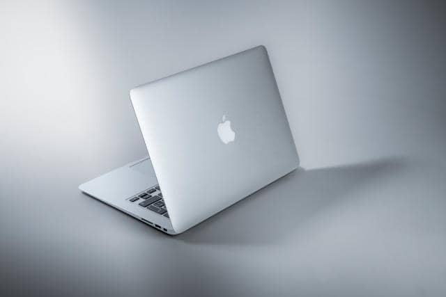 ilustrasi MacBook