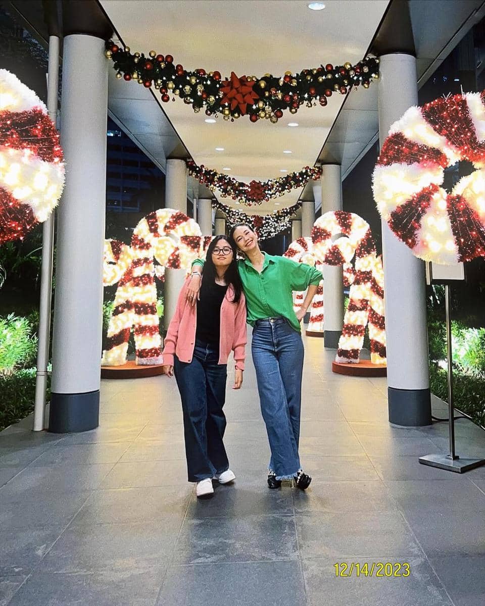 ide OOTD smart casual buat ngantor ala Yuki Kato