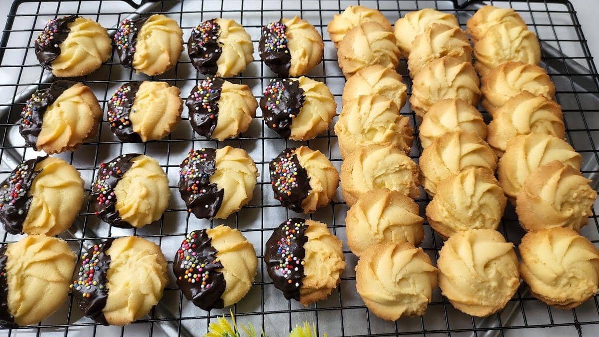 ilustrasi danish butter cookies