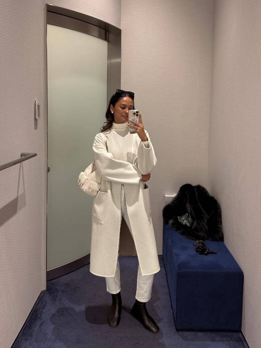 Hana Malasan saat liburan ke Jepang