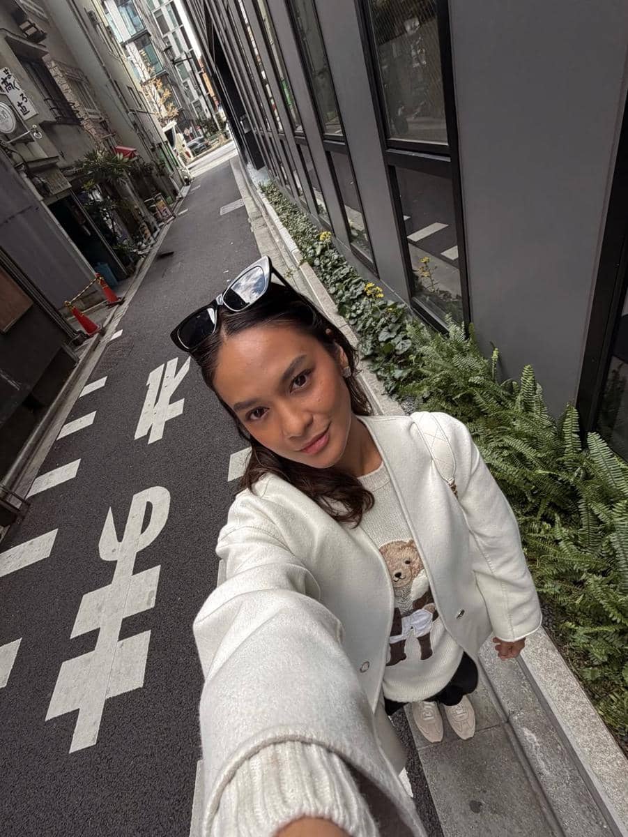 Hana Malasan saat liburan ke Jepang