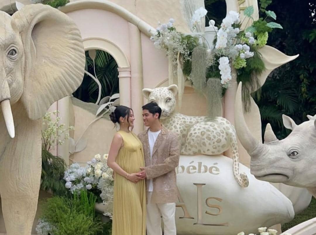 Gender reveal kehamilan pertama Alyssa Daguise dan Al Ghazali. 