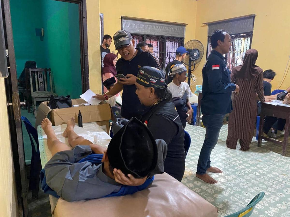 Sunat massal yang digelar Power Team di wilayah Utara Kota Medan (dok.IDN Times)