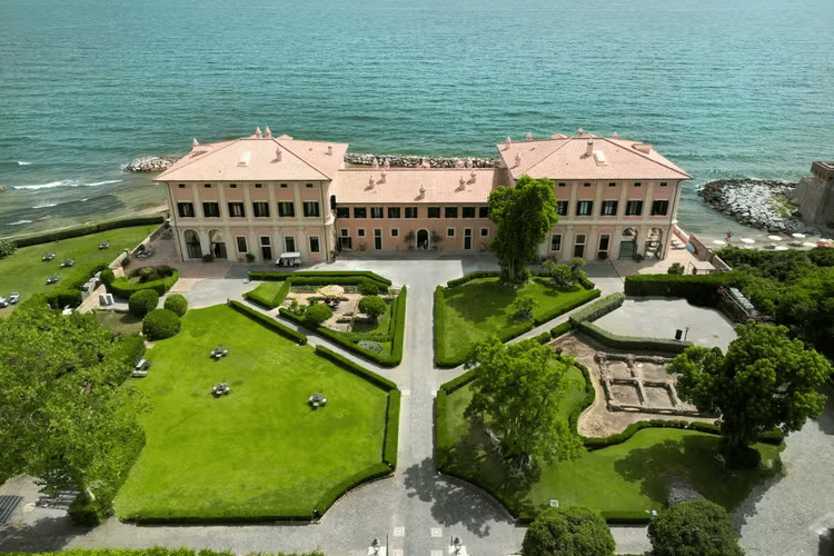 Potret La Posta Vecchia Hotel di Ladispoli, Italia