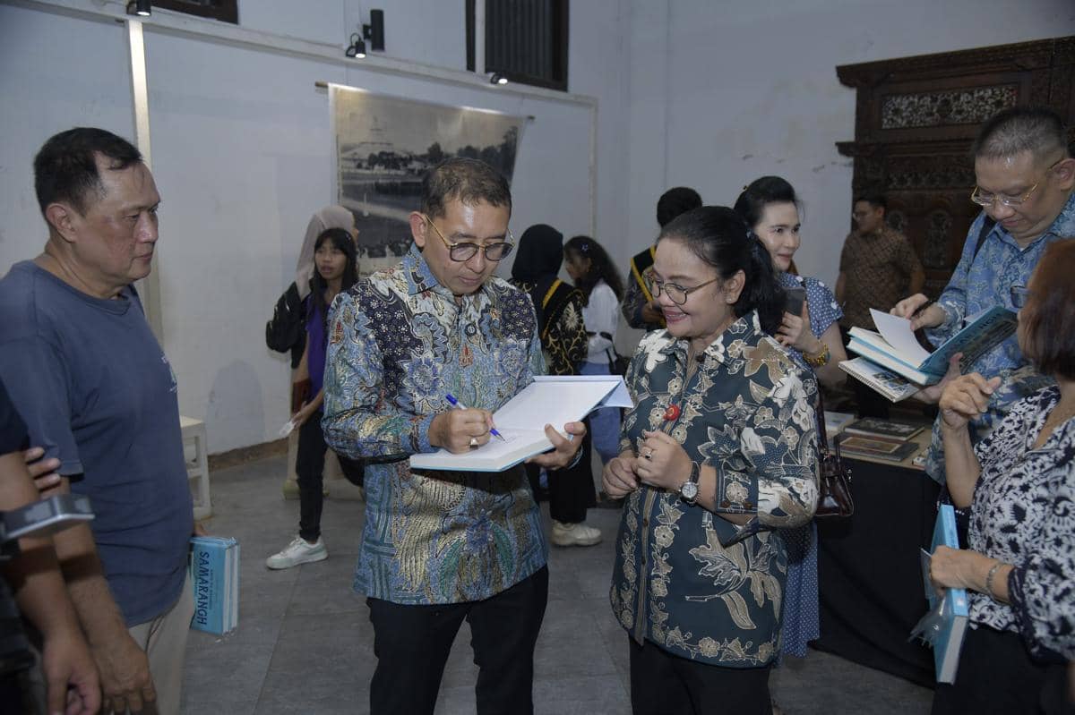 kartu pos, sejarah semarang, gedung oudetrap, kota lama