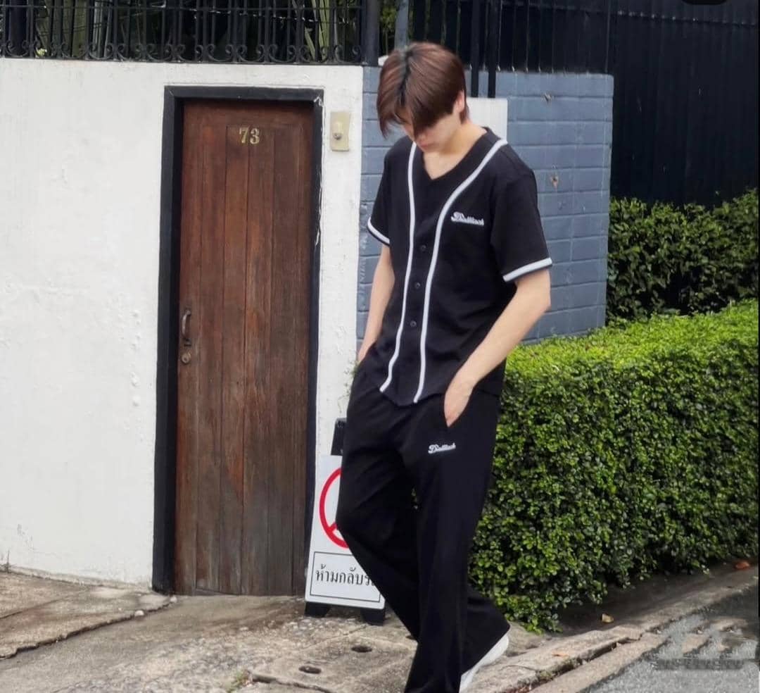 Outfit ala Phuwin Tangsakyuen