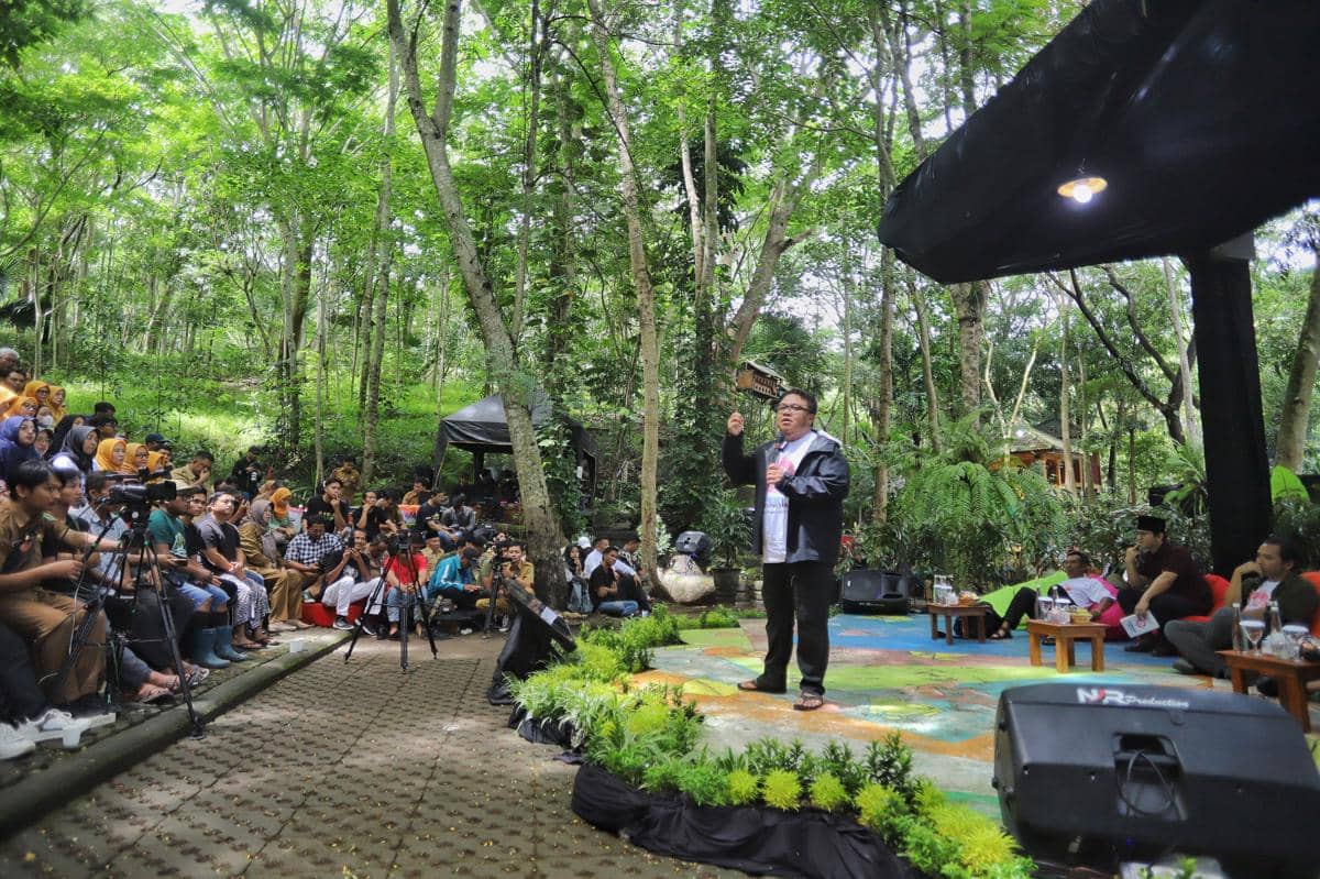 Peserta bedah buku Reset Indonesia di Trenggalek. IDN Times/istimewa