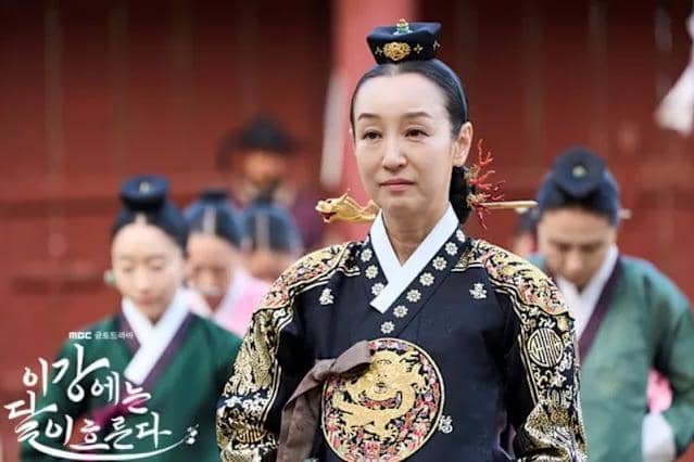 still cut drama Moon River