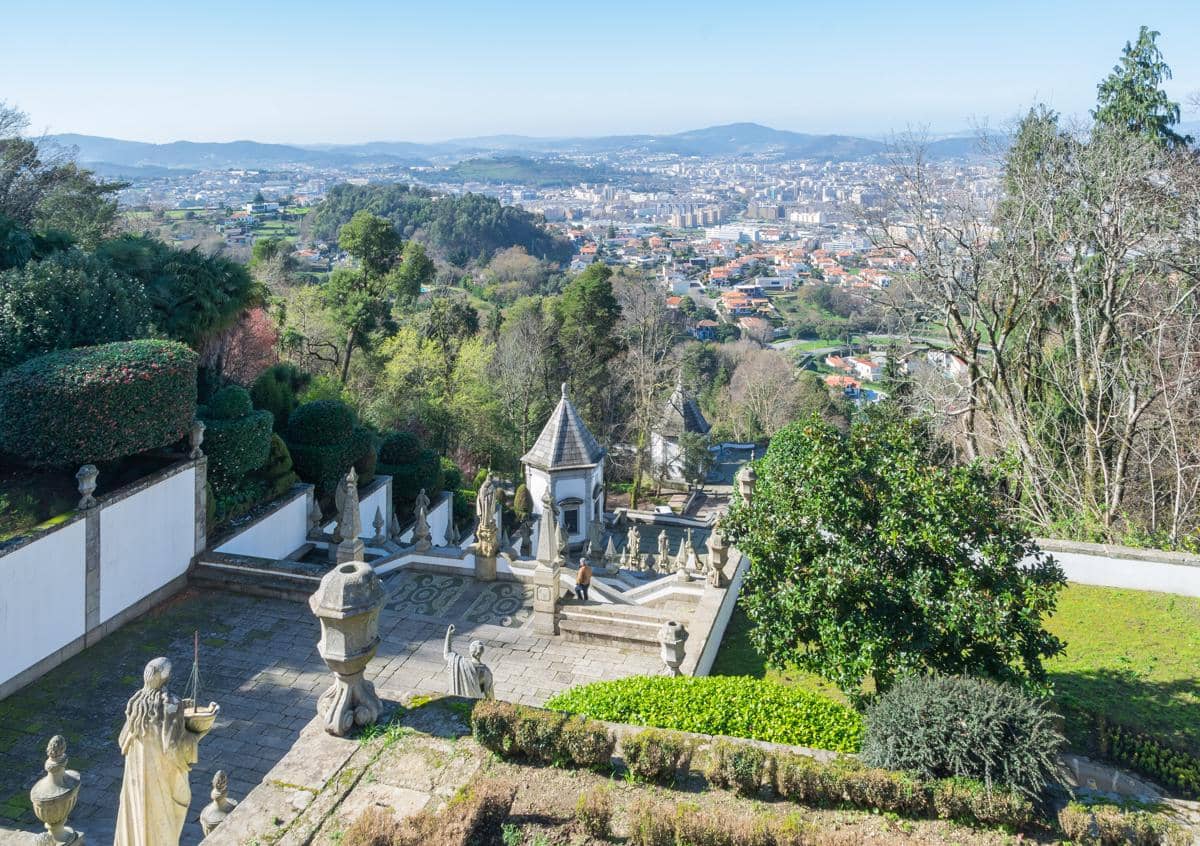 pemandangan ruang hijau Kota Braga dari kawasan Sanctuary of Bom Jesus do Monte