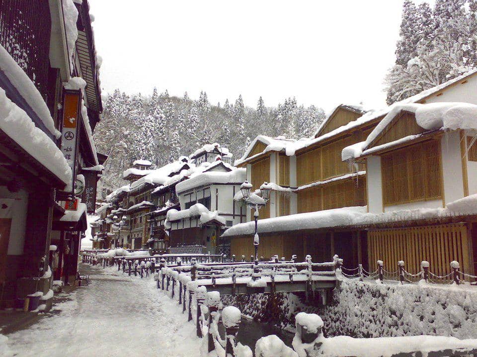 potret Ginzan Onsen