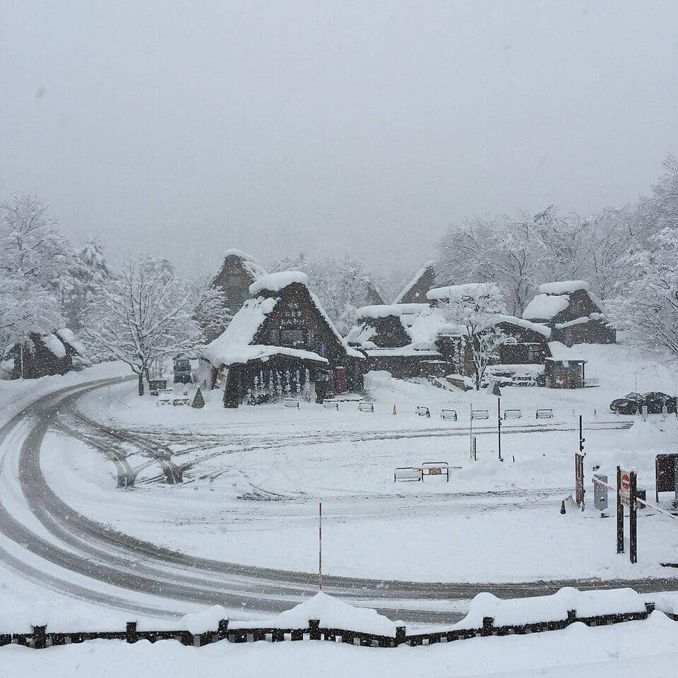 ilustrasi Shirakawa-go