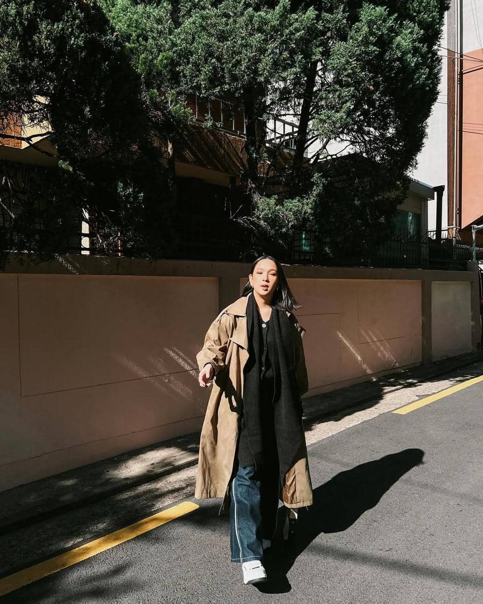 ide mix and match sneakers ala Agatha Pricilla 