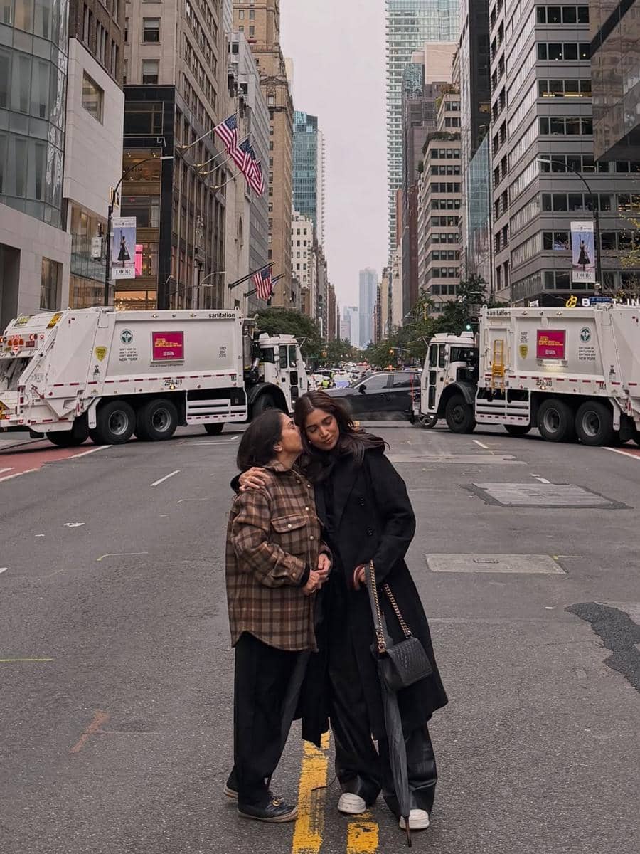 Bhumi Pednekar dan mama