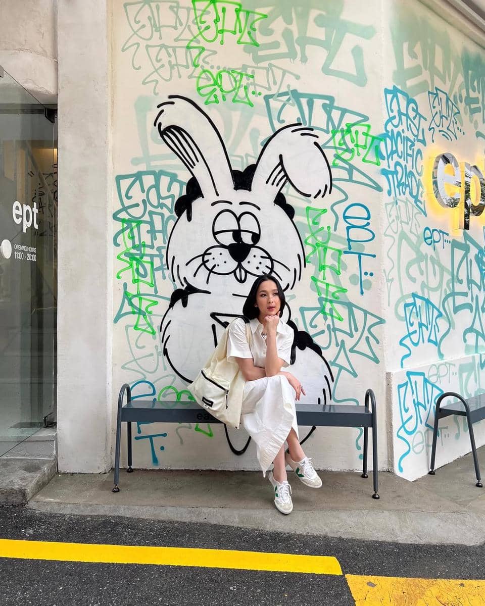 ide mix and match sneakers ala Agatha Pricilla 