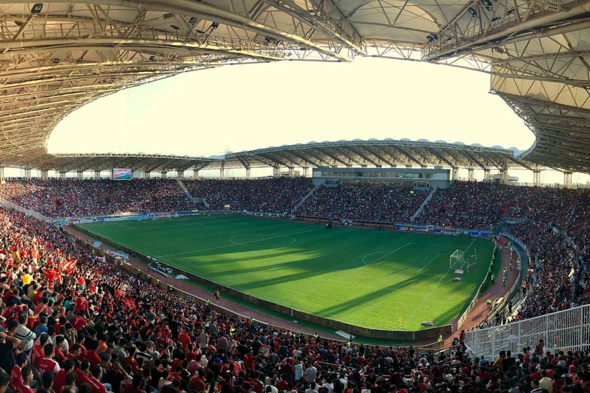 ilustrasi pertandingan sepak bola