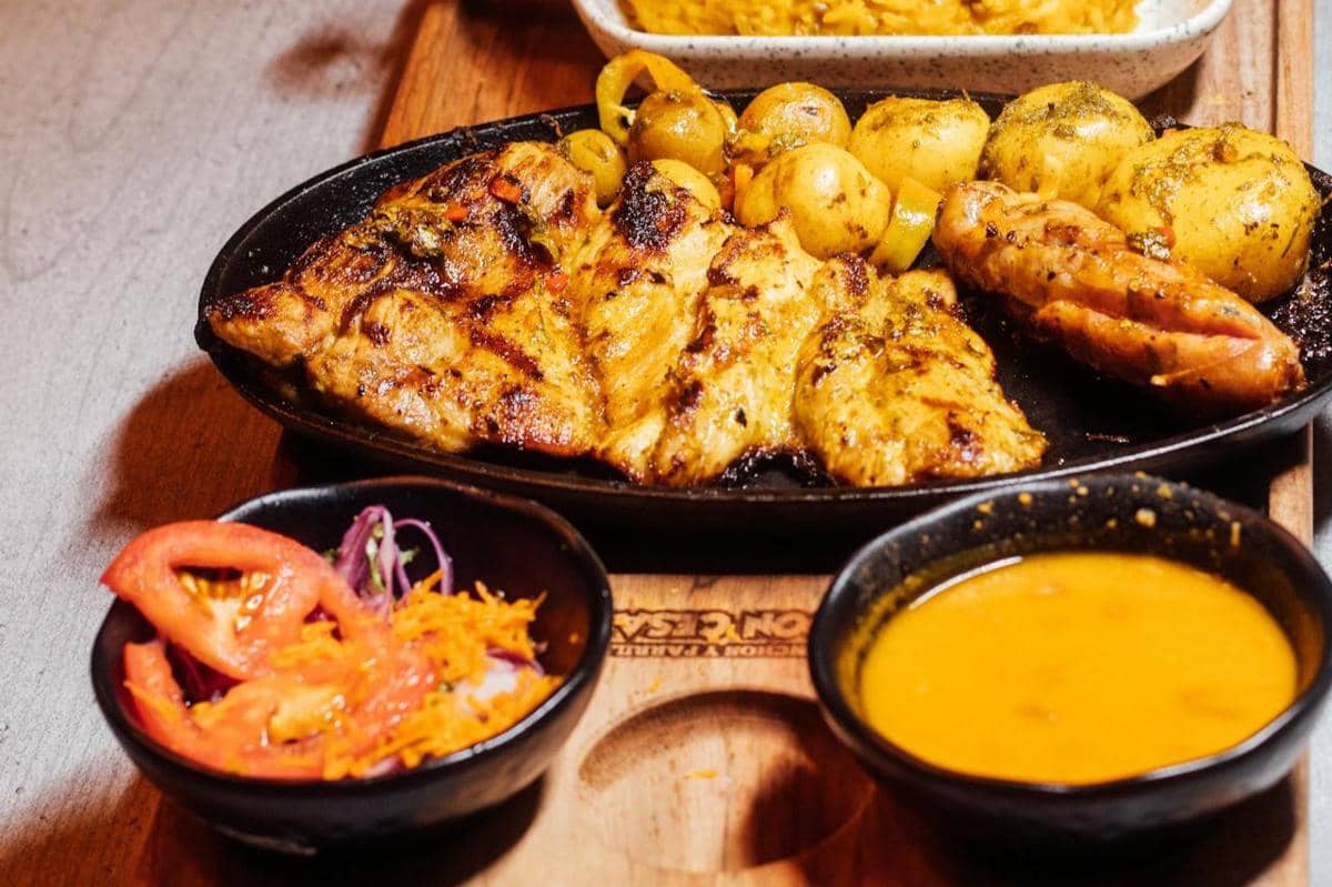 ilustrasi ayam bakar Jimbaran