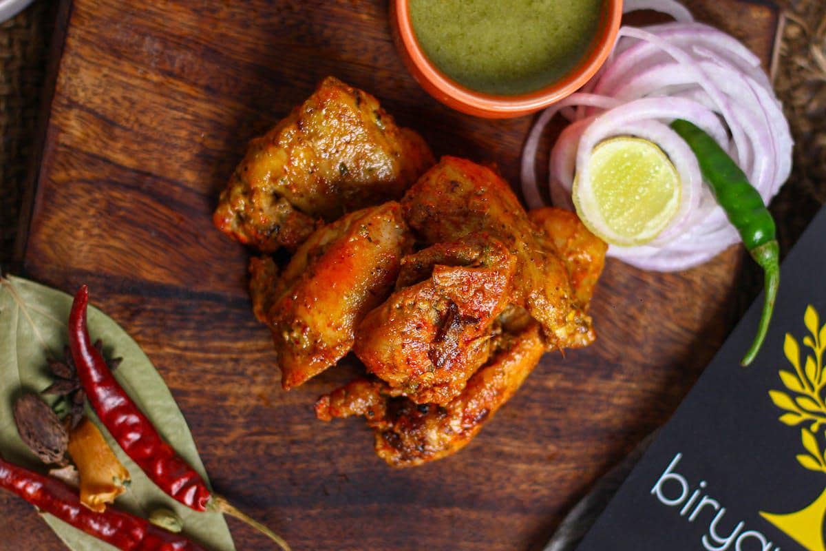 ilustrasi ayam bakar madu spesial