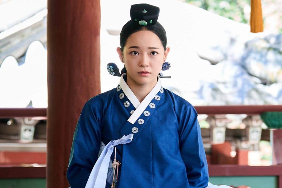 Still cut Moon River