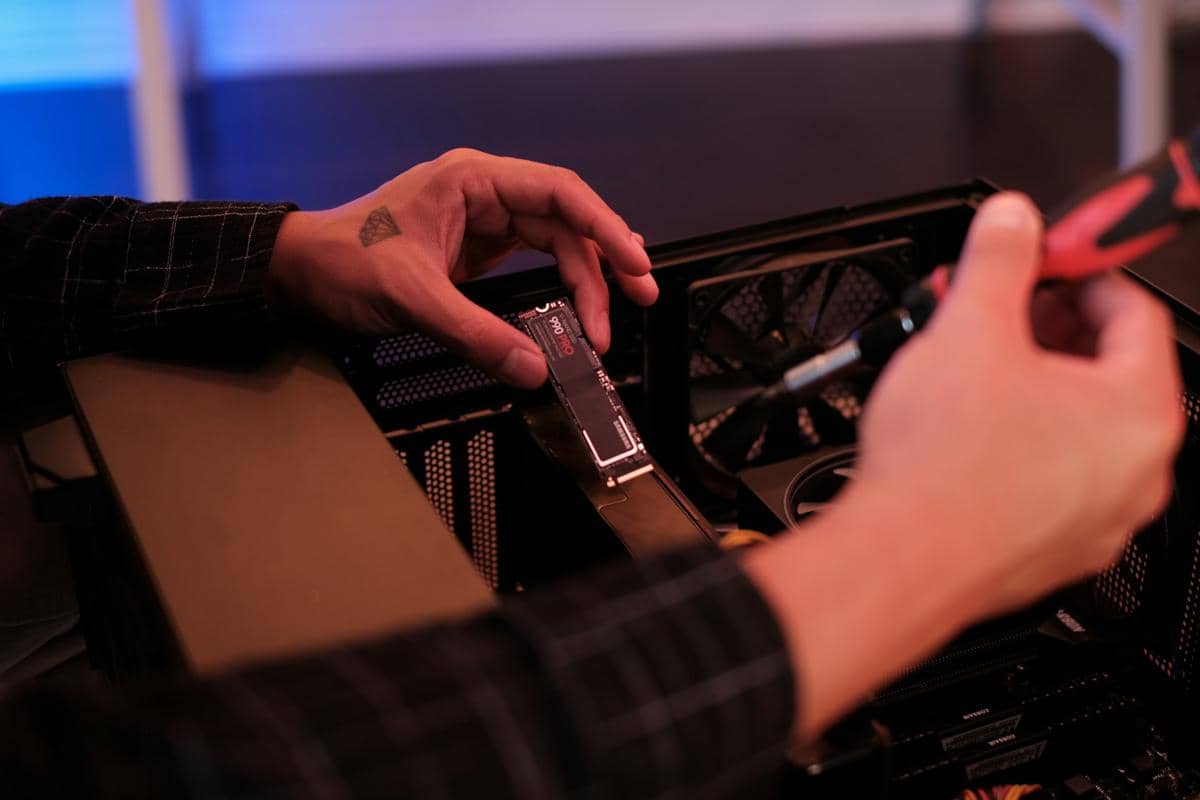 7 Kesalahan Fatal Pemula Ketika Merakit PC dan Cara Menghindarinya