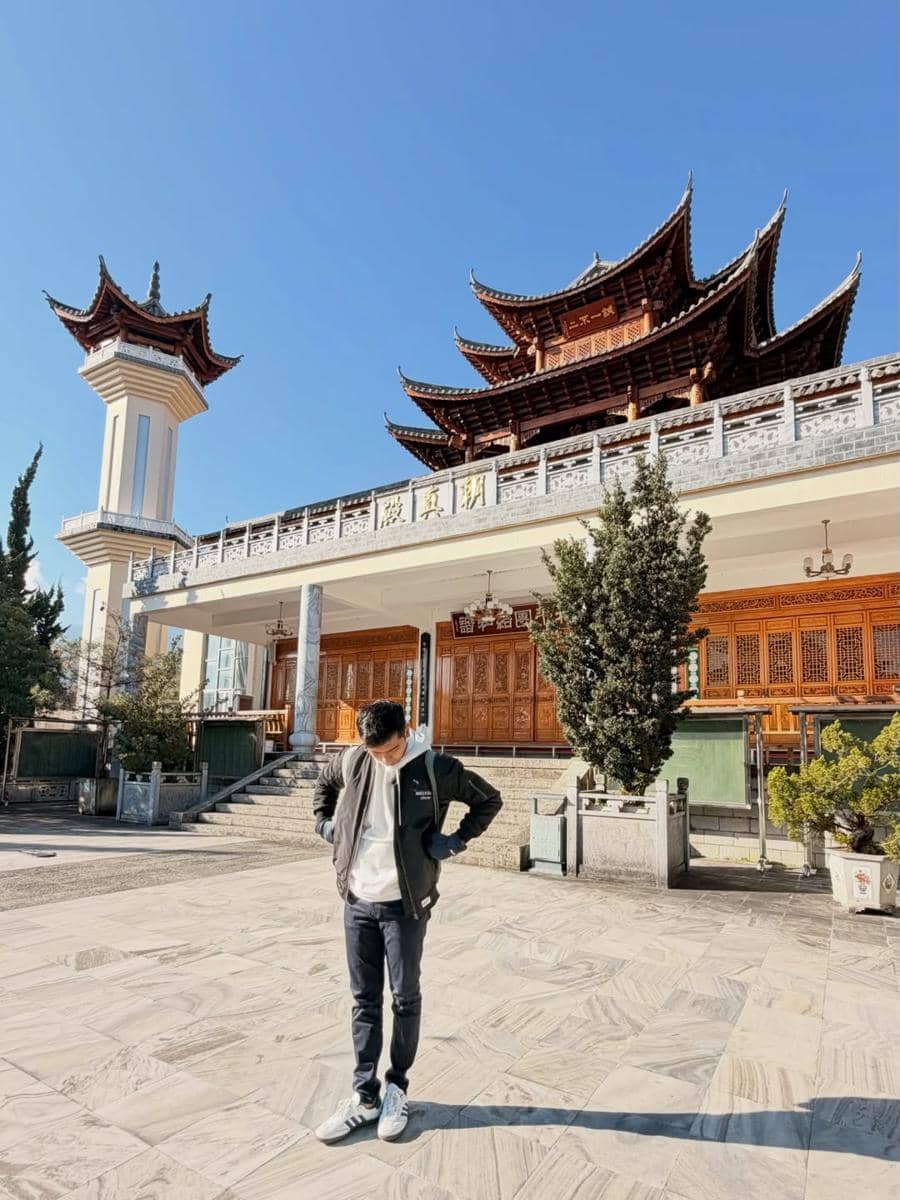 Teuku Ryan belajar sejarah Islam di kota tua Dali