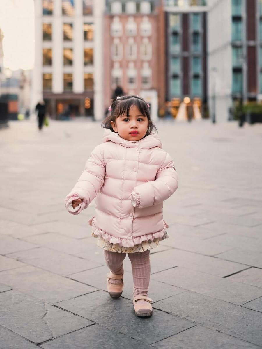 Ranaima saat pertama kali liburan di London.