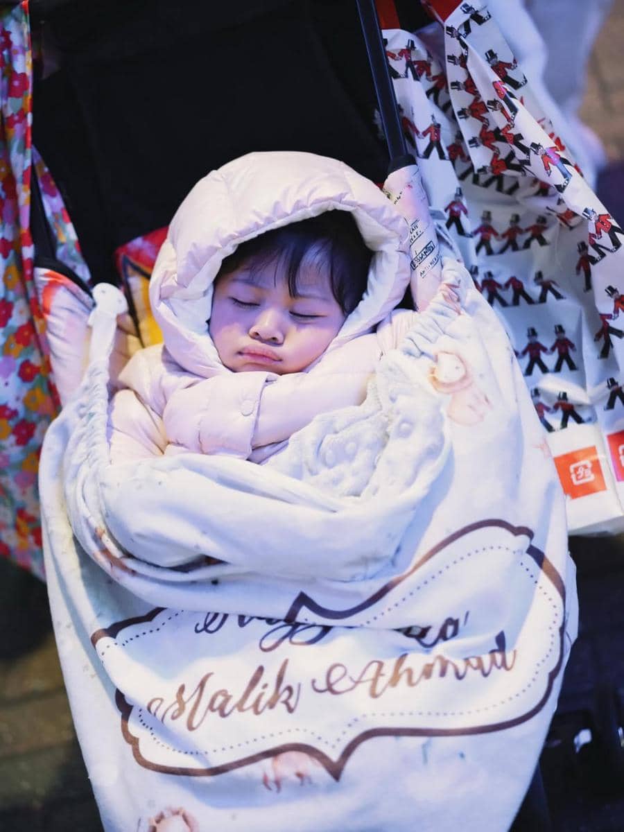 Ranaima saat pertama kali liburan di London.