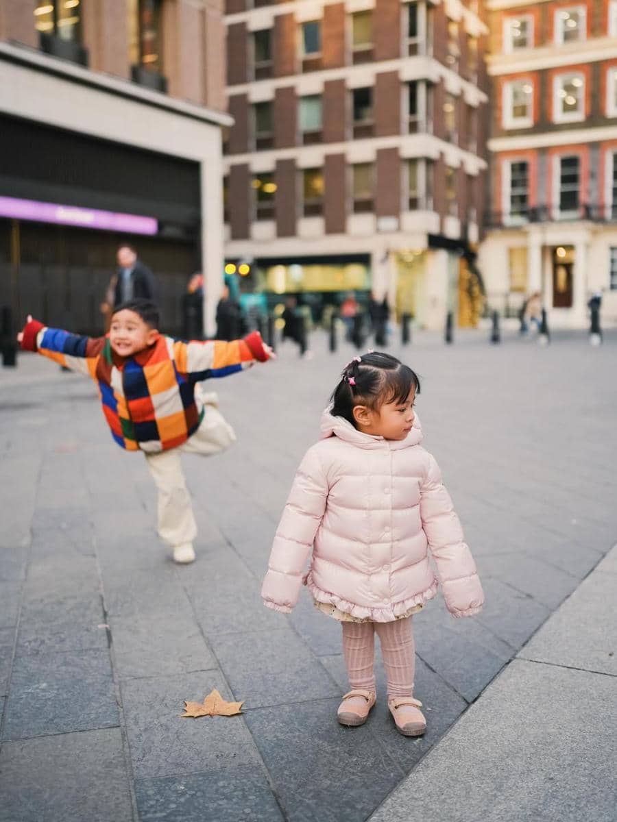 Ranaima saat pertama kali liburan di London.