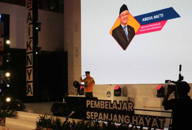 Program Vokasi & Keterampilan Spesifik 