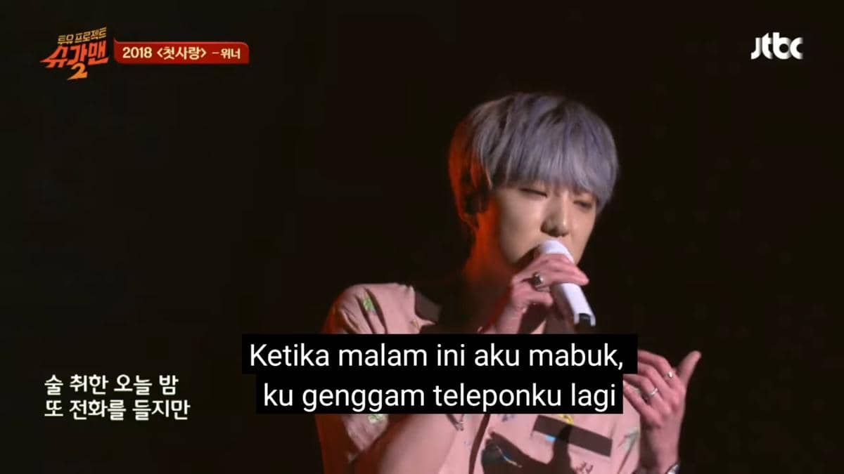 WINNER membawakan "First Love"