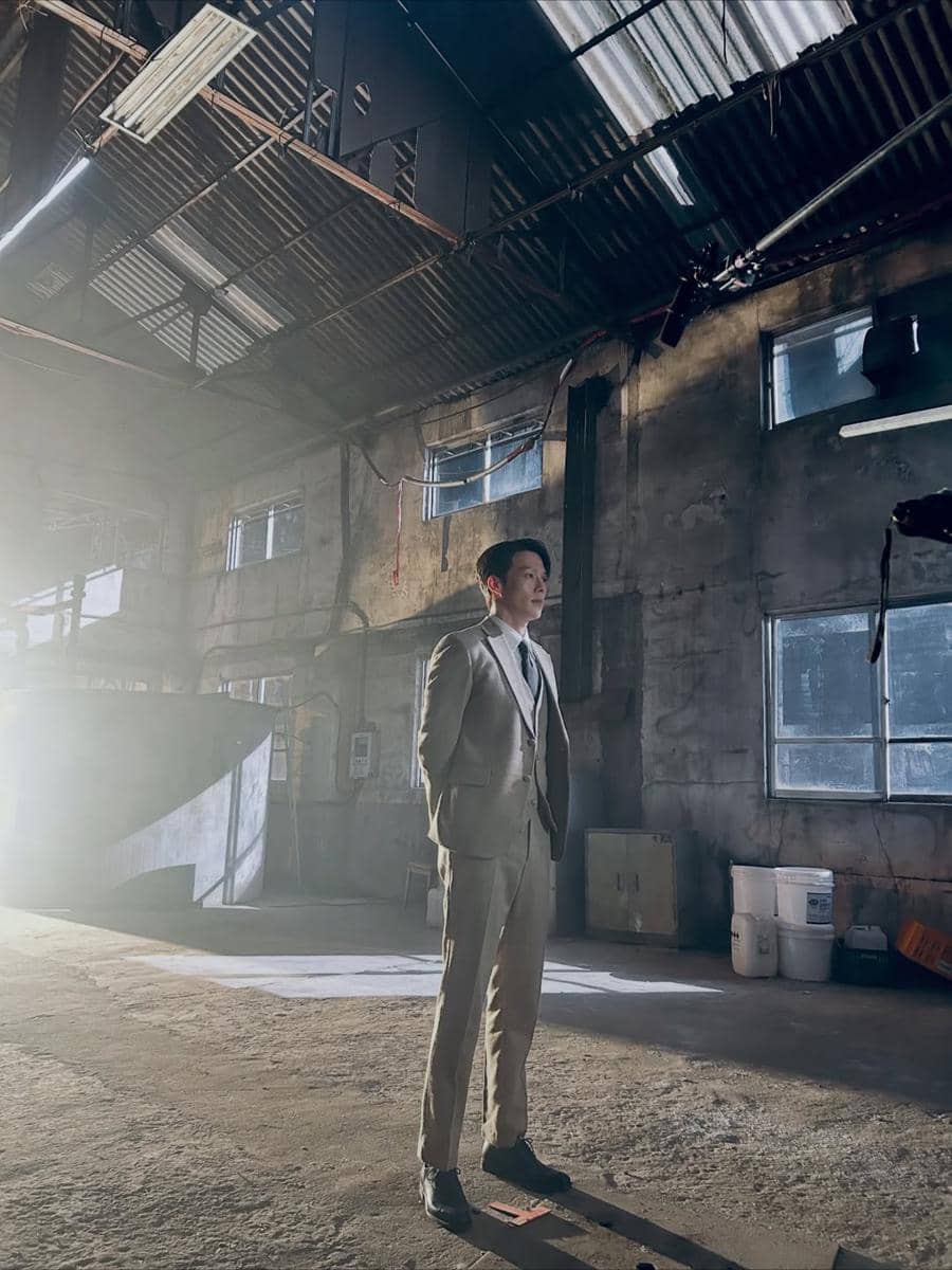 Outfit Formal Wear ala Jang Ki Yong