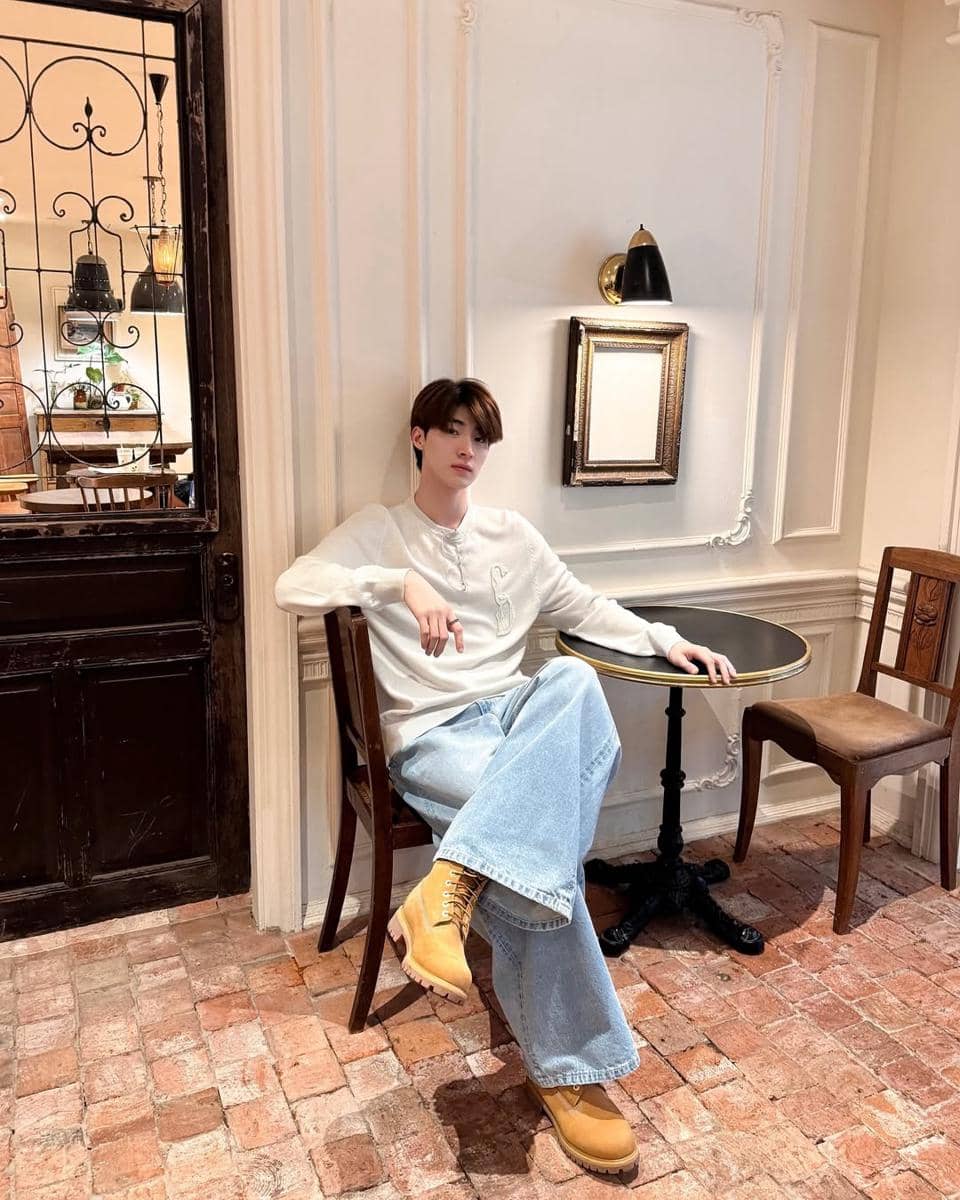 outfit Blue Pongtiwat