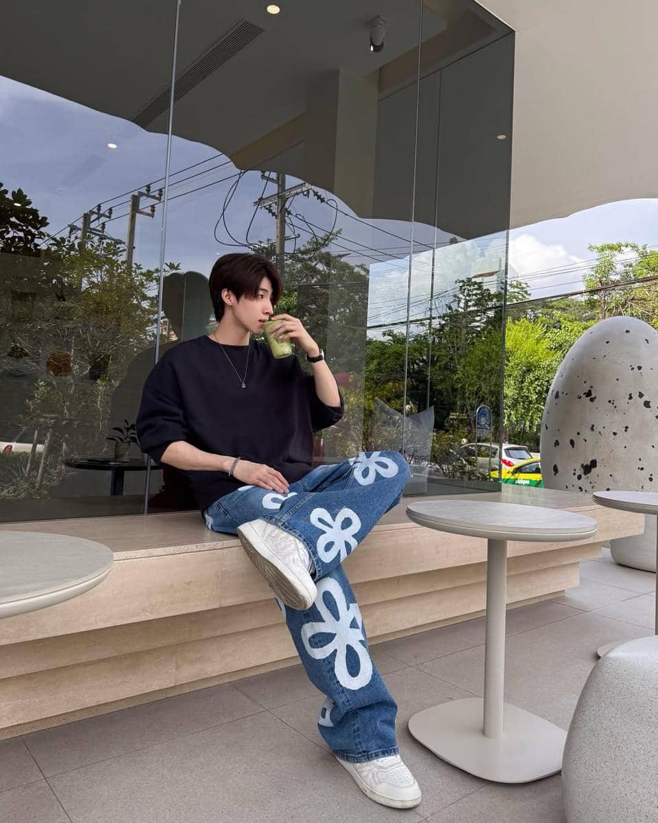 outfit Blue Pongtiwat 