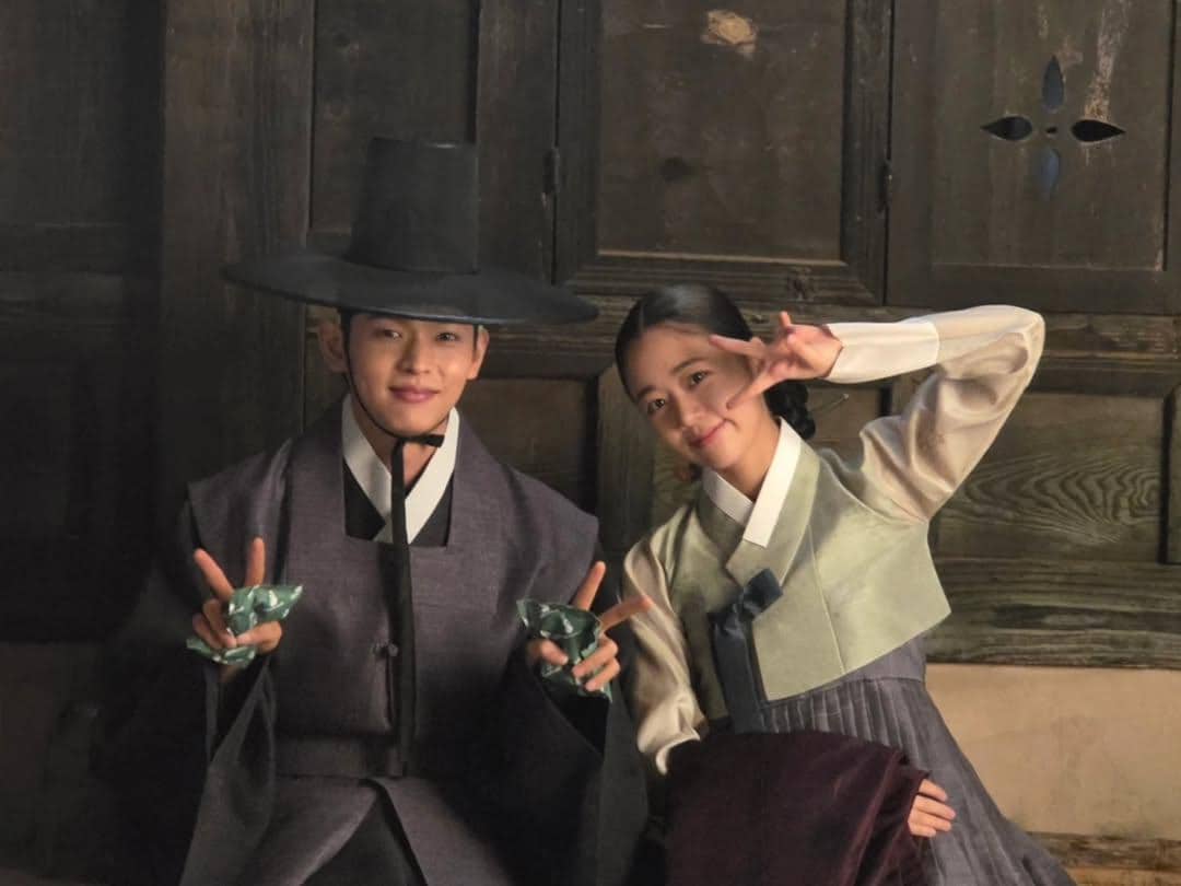 behind the scene drama Moon River