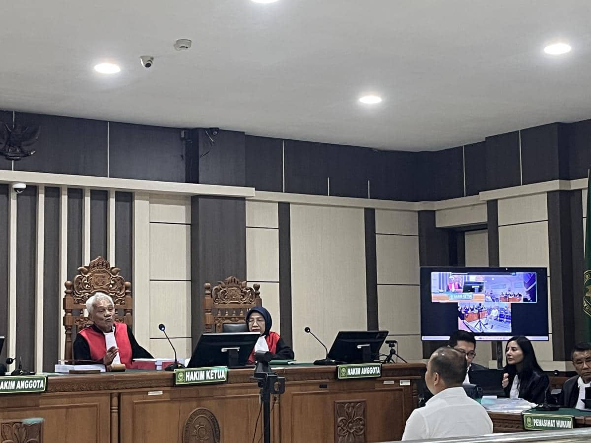 Sritex, lukminto bersaudara, iwan kurniawan