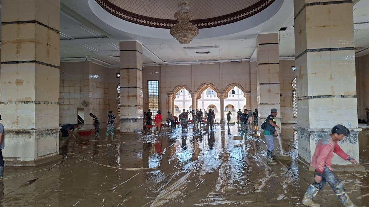 TNI AD, Banjir Sumatra