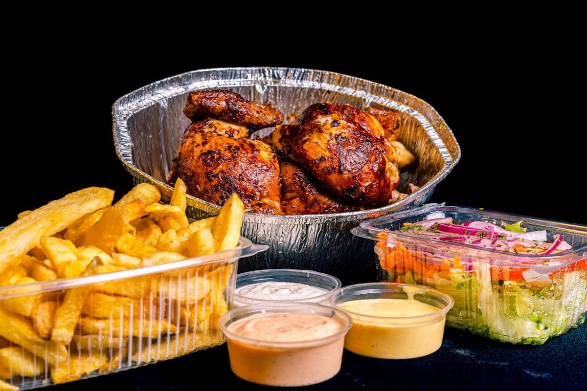 Potret olahan ayam untuk hampers Natal 