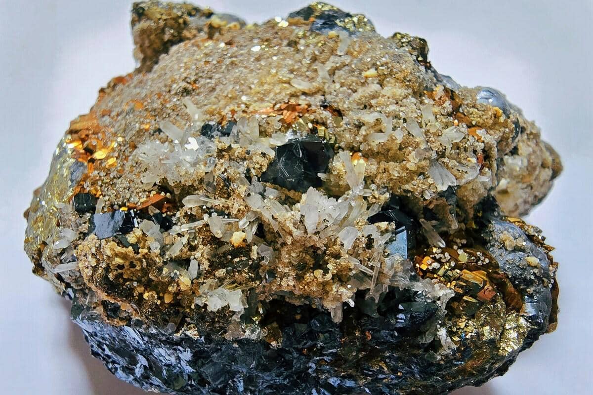 ilustrasi batu pirit