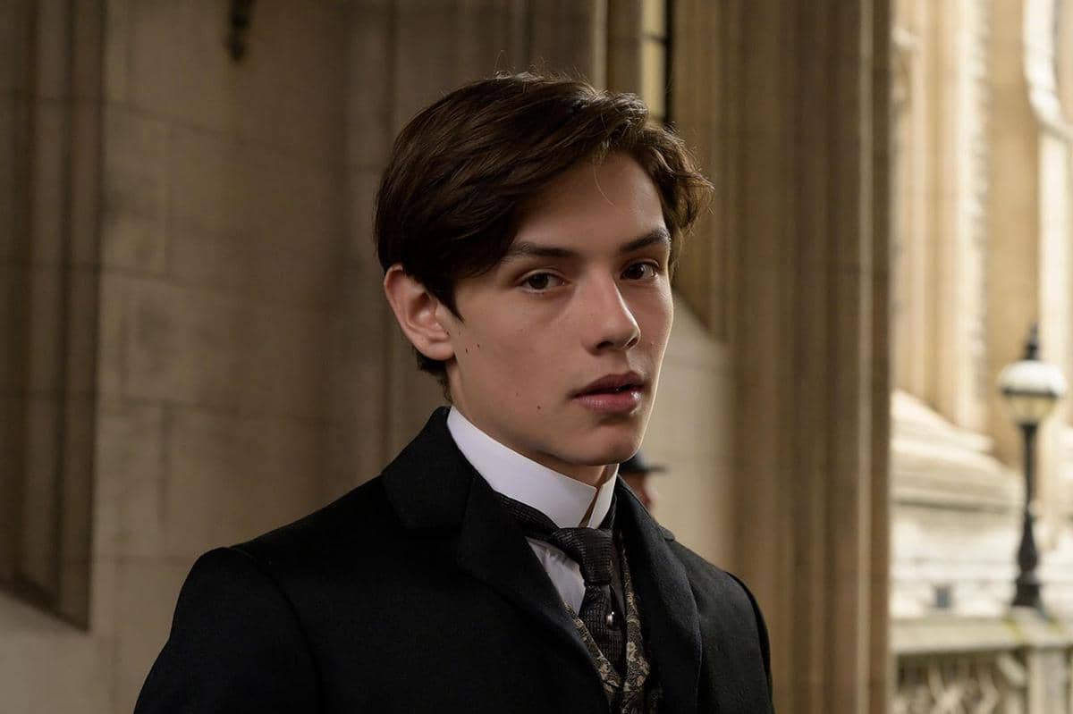 Louis Partrigdge di Enola Holmes 